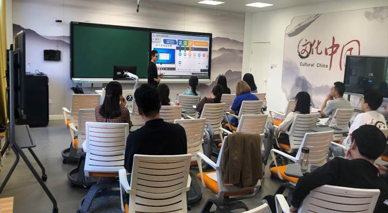 短视频培训老师 FA4B86F37F1C8E59EF33BD1517A_D64B3497_CE16.png