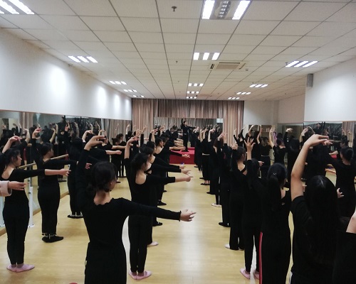QQ图片20181202150802.jpg QQ图片20181202150802.jpg