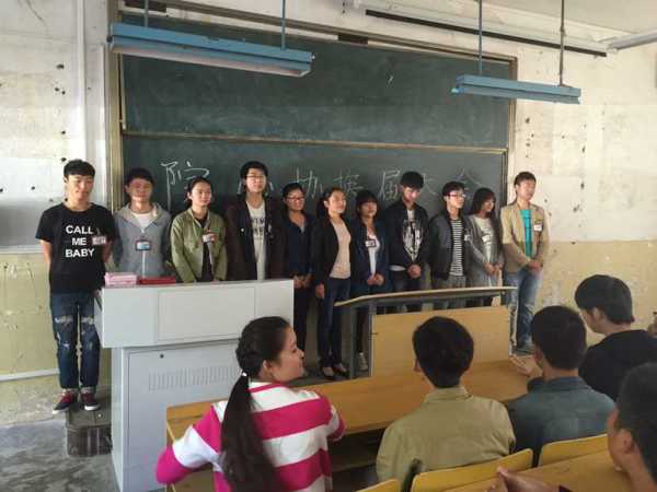 心协干事合影.jpg 心协干事合影.jpg