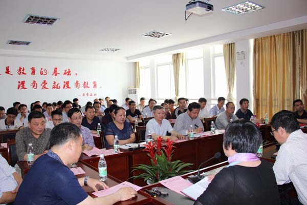 座谈会现场.jpg 座谈会现场.jpg