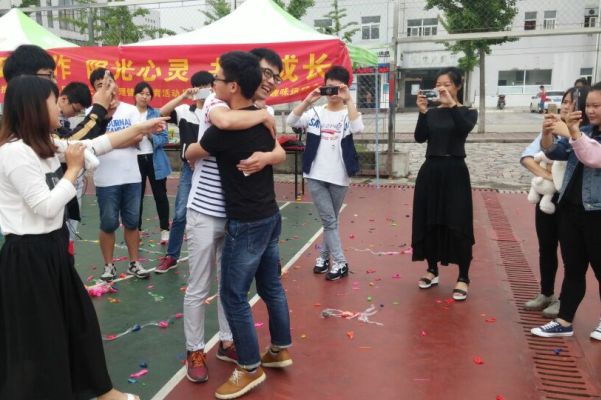 趣味运动会1.jpg 趣味运动会1.jpg